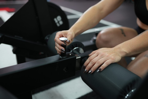 Становая тяга серии Peach Builder PB411 Multi Deadlift тренажер на свободных весах